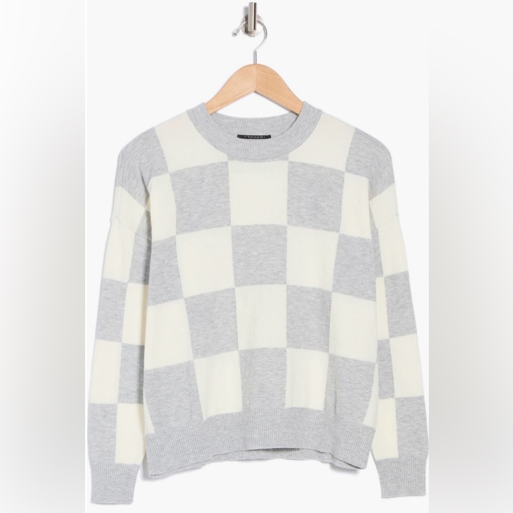 T Tahari Gray and Cream Crew Neck Sweater with Checkered Pattern - Picture 4 of 9